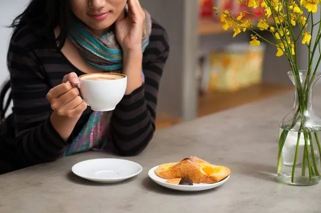 Apakah Konsumsi Kopi Berlebihan Berisiko bagi Jantung Anda?