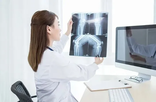 Kapan Harus ke Dokter Ortopedi untuk Nyeri Tulang atau Sendi?