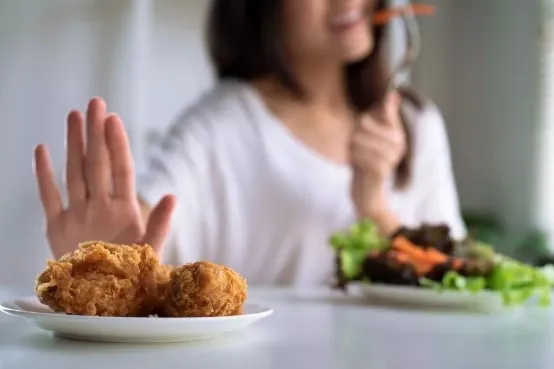 Makanan yang Harus Dihindari oleh Penderita GERD