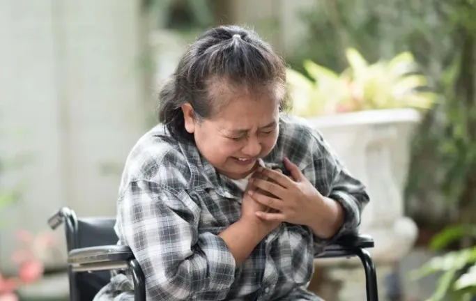 Perbedaan Gejala Stroke pada Laki-Laki dan Wanita