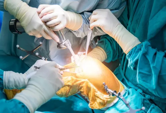 Teknologi Bedah Sendi Terkini di Island Hospital Malaysia